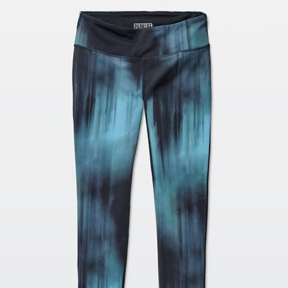 NWOT Aritzia yoga LEGGINGS STRIDE Parklife - Picture 3 of 4